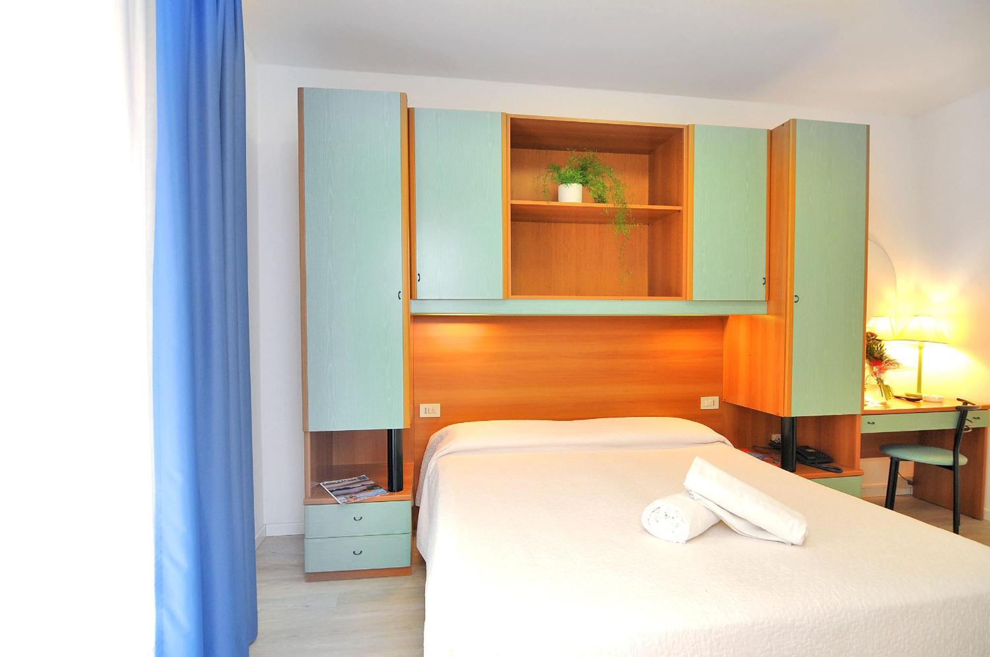 Hotel Rex Каорле Экстерьер фото